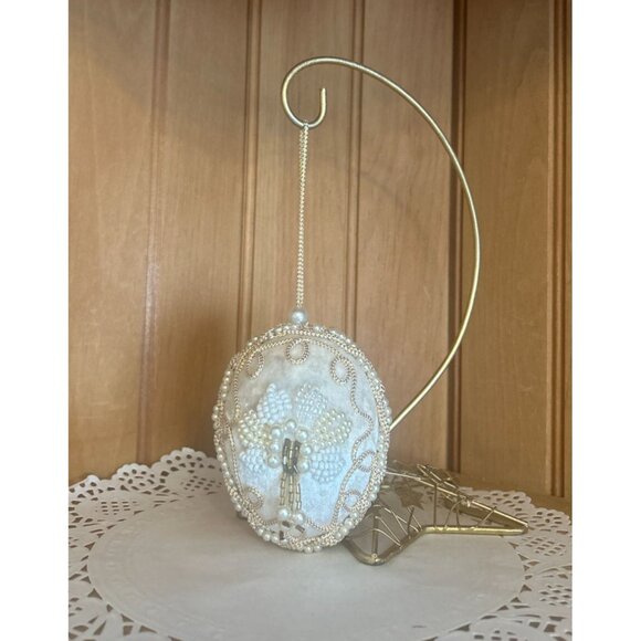 Vintage Beaded Ivory Velvet Ornament Ornate Beaded Faux Pearl Elegant Christmas - Picture 1 of 7